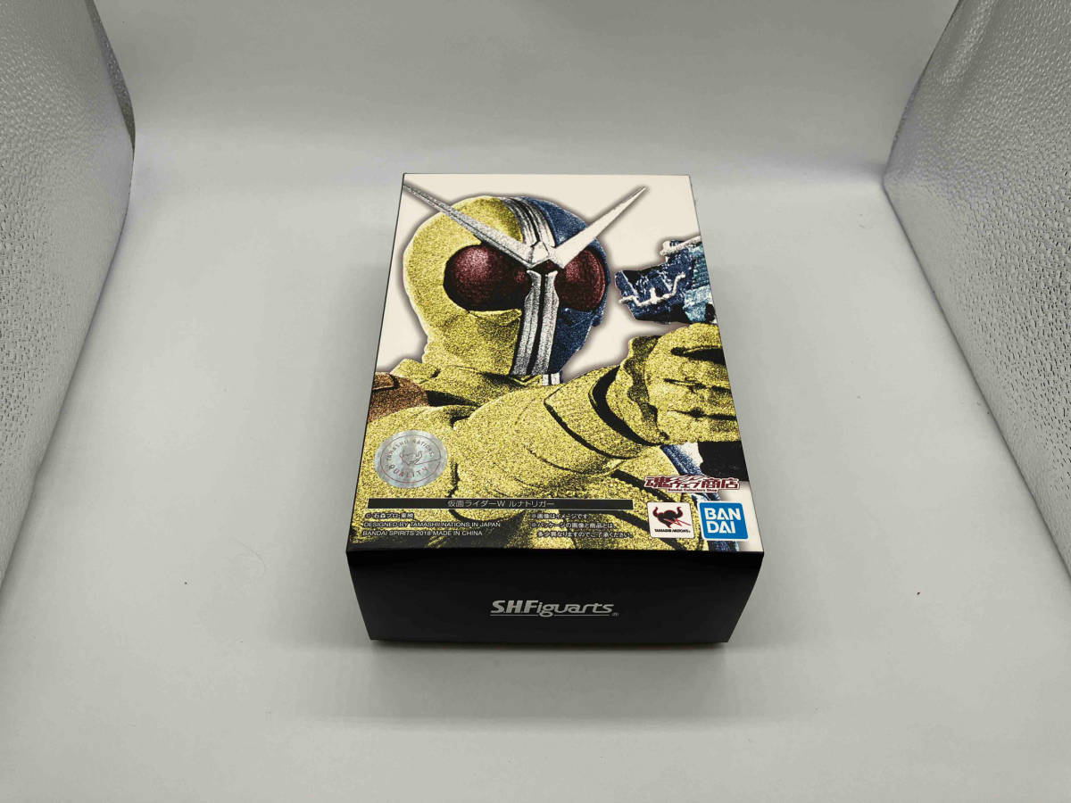 本物の 現状品 S.H.Figuarts(真骨彫製法) 仮面ライダーW 魂ウェブ商店限定 ルナトリガー 仮面ライダーW 仮面ライダーW(ダブル)