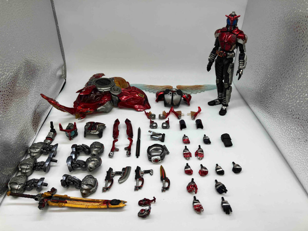 ジャンク 破損あり 箱無し 経年劣化あり S.I.C. Vol.52 仮面ライダー カブト BANDAI TAMASHII NATIONS_画像1