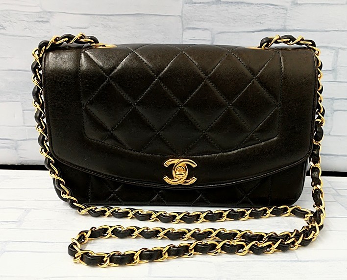 シャネル CHANEL マトラッセ 3714194 ダイアナ22 チェーンショルダー バッグ ブラック ゴールド金具 ココマーク レディースの画像1