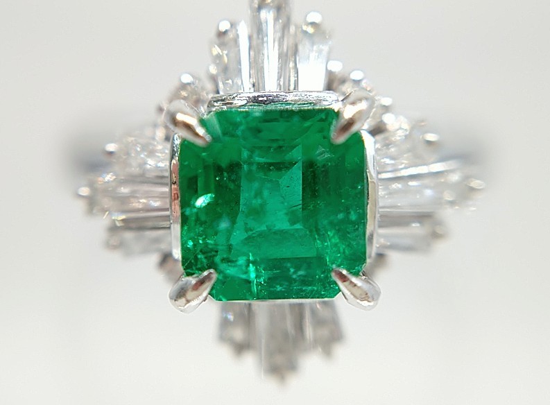 Pt900 emerald 0.80ct diamond 0.64ct approximately 11 number gross weight approximately 5.1g ring ring platinum so-ting card attaching jewelry diamond 