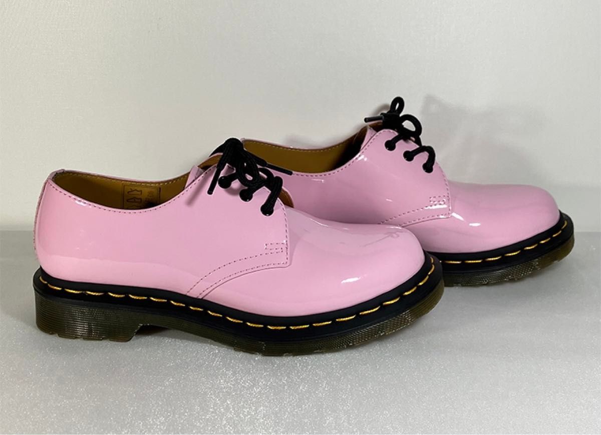 美品 Dr Martens ドクターマーチン エナメル ピンク 3ホール UK4 美品 Dr Martens ドクターマーチン エナメル ピンク 3ホール UK4