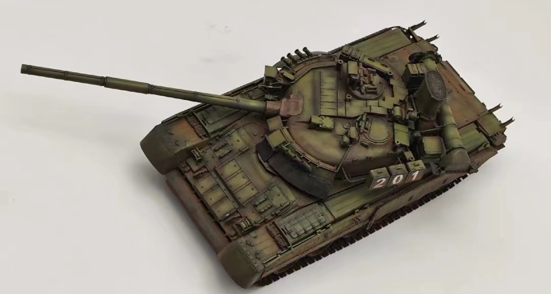 1/35 ロシア陸軍 T-80U 主力戦車 組立塗装済完成品_画像4