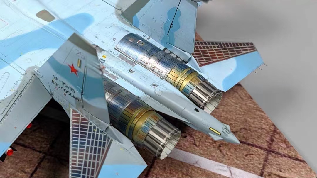 1/72 ロシア空軍 Su-35S 組立塗装済完成品_画像4