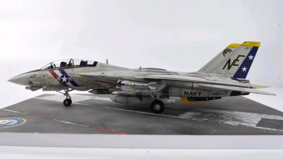 1/72 アメリカ海軍 F-14D トムキャット 組立塗装済完成品 プラモデル 1/72 アメリカ海軍 F-14D トムキャット 組立塗装済完成品 プラモデル
