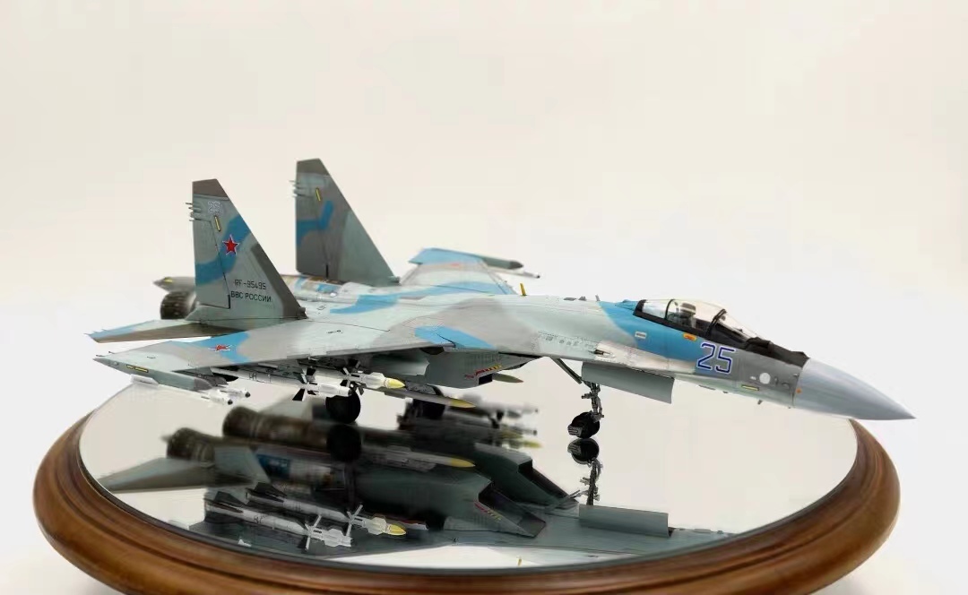 1/72 ロシア空軍 Su-35s 組立塗装済完成品_画像1