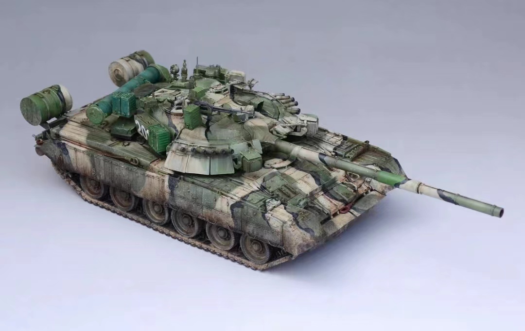 1/35 ロシア陸軍 T-80U 主力戦車 組立塗装済完成品 _画像5