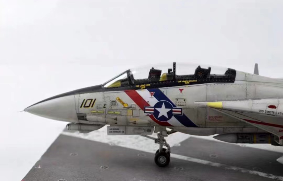 1/72 アメリカ海軍 F-14D トムキャット 組立塗装済完成品 プラモデル 1/72 アメリカ海軍 F-14D トムキャット 組立塗装済完成品 プラモデル