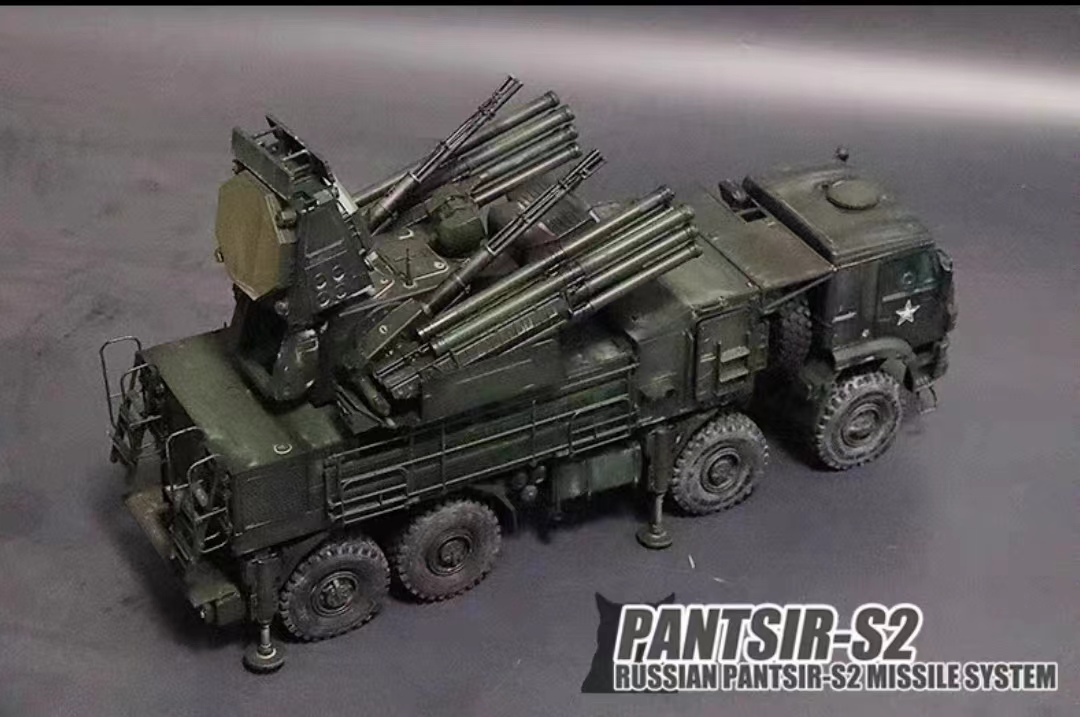 TIGER MODEL 1/35 Russia land army PANTSIR-S2 connection close . empty misa il system construction painted final product 
