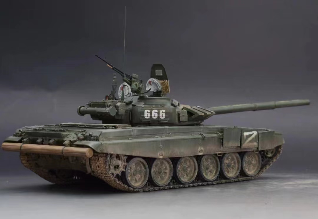 1/35 ロシア陸軍 T72B3 主力戦車 組立塗装済完成品 _画像8