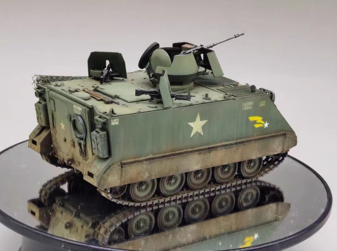 AFV Club 1/35 America M113.. equipment . car construction painted final product 