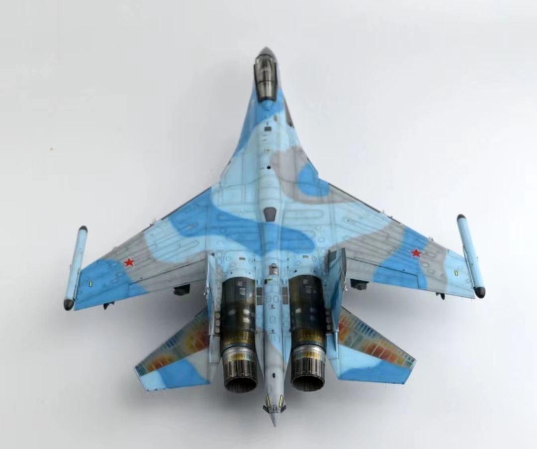 1/48 ロシア空軍 Su-35s 組立塗装済完成品_画像4