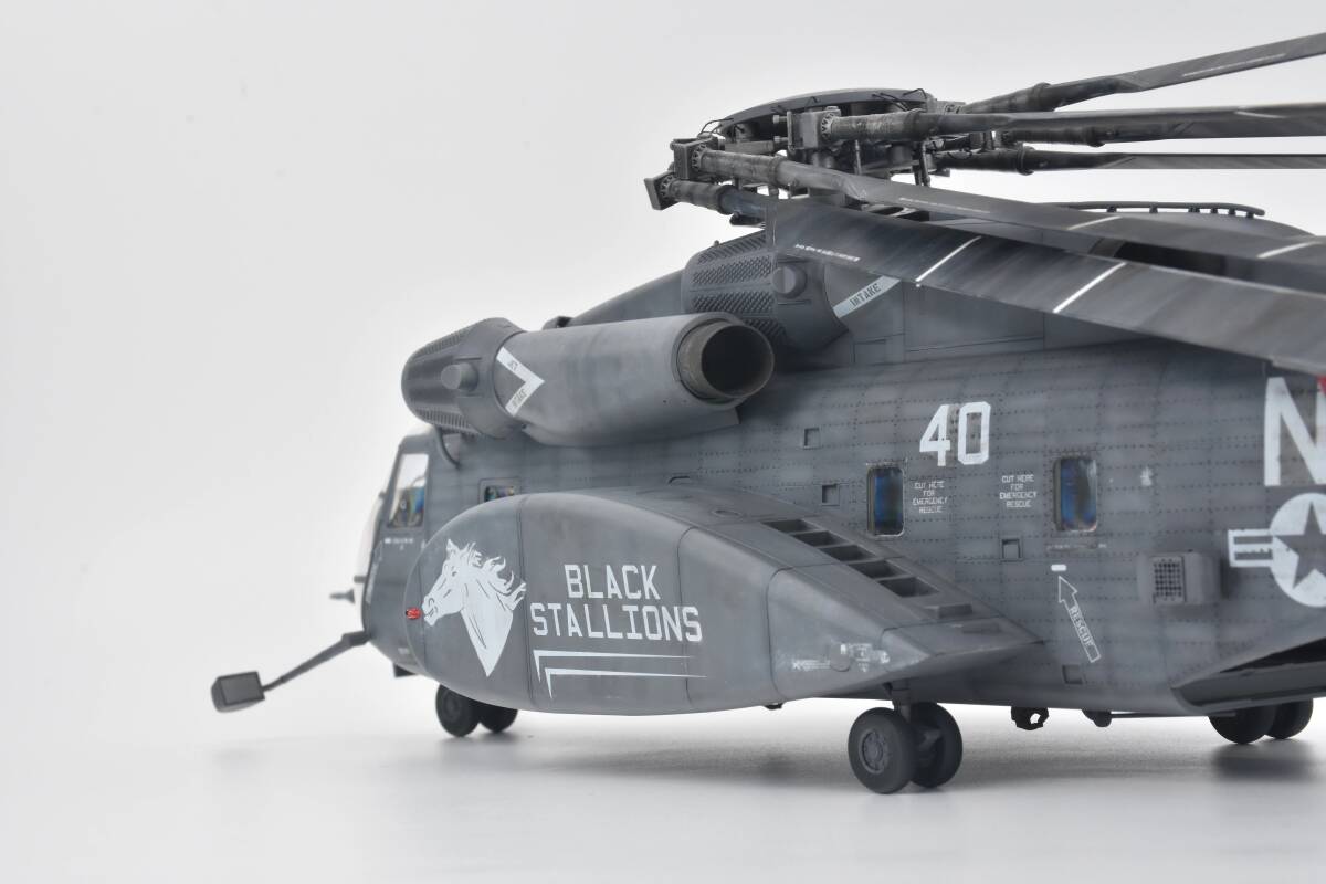  red temi-1/48 America navy MH-53 helicopter construction painted final product 
