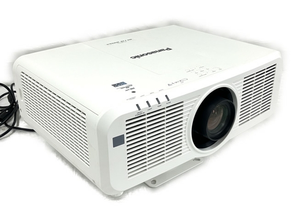 Panasonic パナソニック 業務用プロジェクター PT-MZ770 リモコン欠品 8000 ルーメン 中古 訳有 T8500362_画像1