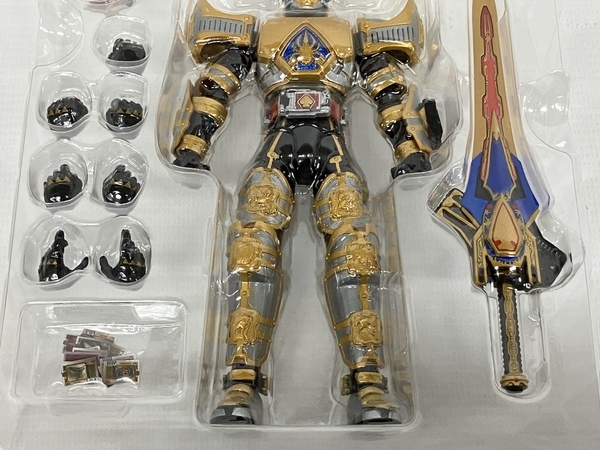 BANDAI 2104587 S.H.Figuarts 仮面ライダーブレイド キングフォーム 中古 S8596017_画像5