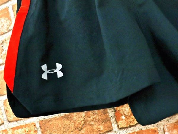 PY2-553◇//Under Armour*ブラック×オレンジ♪XLサイズ*インナーパンツ一体型ランニングパンツ※一番安価な送料はゆうパケットなら210円♪_画像2