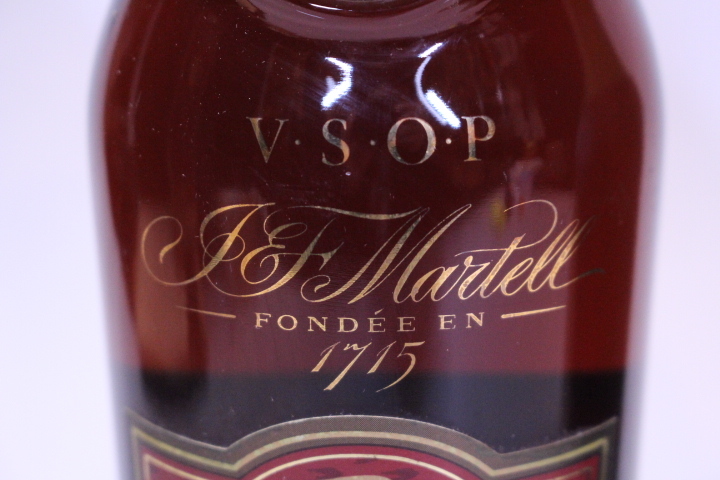 p-1818　未開栓古酒　マーテル　メダリオン　VSOP　2本 コニャック　700mL_画像5