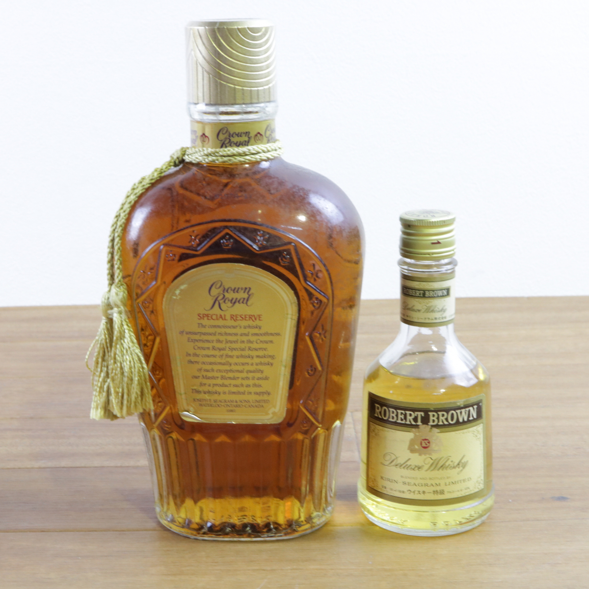 【未開栓】ウィスキー4点/総重量約5.3㎏ CROWN ROYAL SPECIAL RESERVE /Johnnie Walker 等 晩酌 趣味 古酒 コレクション 010JHNFR36_画像5