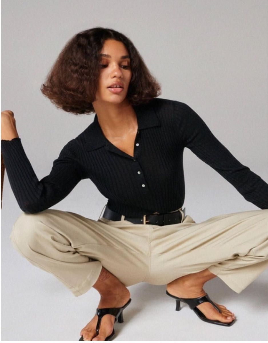 新品タグ付き】ZARA ザラ チノパンツ Sサイズ レディース ハイ 新品タグ付き】ZARA ザラ チノパンツ Sサイズ レディース ハイ