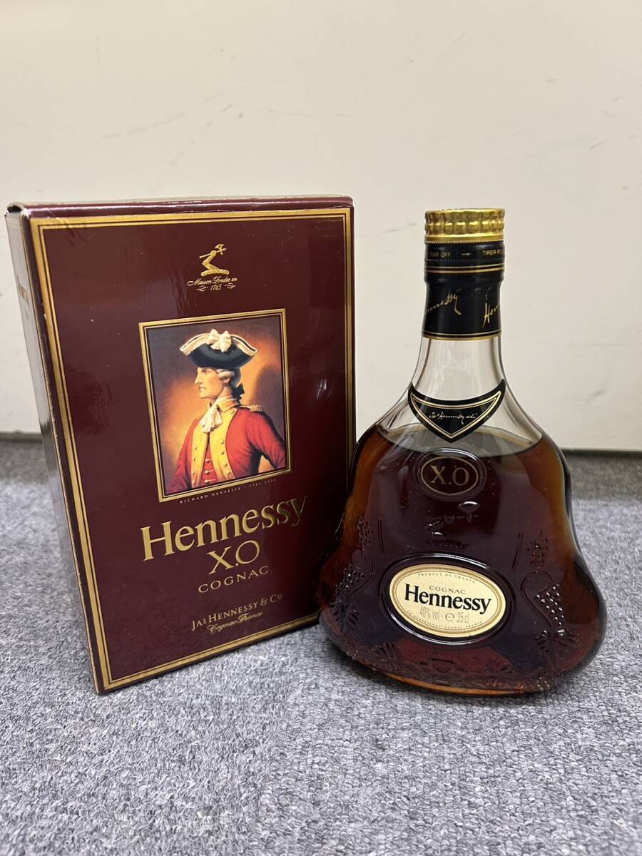 【JV6605】ヘネシー XO グリーン 未開栓 金キャップ 40% 350ml 箱あり コニャック ブランデー HENNESSY XO COGNACBRANDY お酒 保管品_画像1