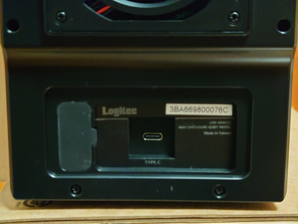【美品】【新品同様】【付属品全部あり】Logitec　ロジテック　ハードディスクケース　LHR-4BNHUC　USB3.2(Gen2)対応　3.5インチ　4ベイ _画像8