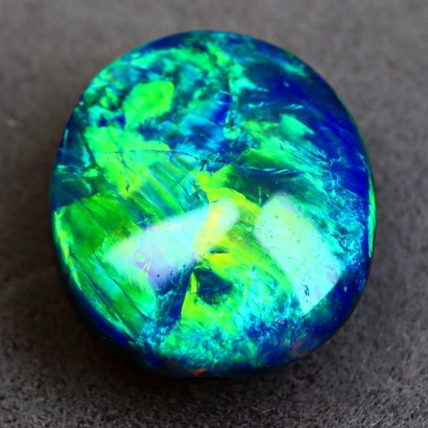 4.850ct 天然ブラックオパール オーストラリア 最高級 遊色抜群 〔Australia Black opal 宝石 裸石 ルース 天然 jewelry natural loose〕_画像1