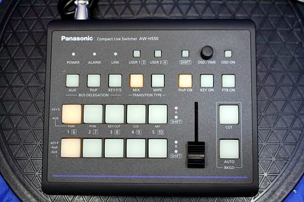 Panasonic パナソニック　AW-HS50 コンパクト ライブスイッチャー　ACアダプター付き　49062Y_画像2