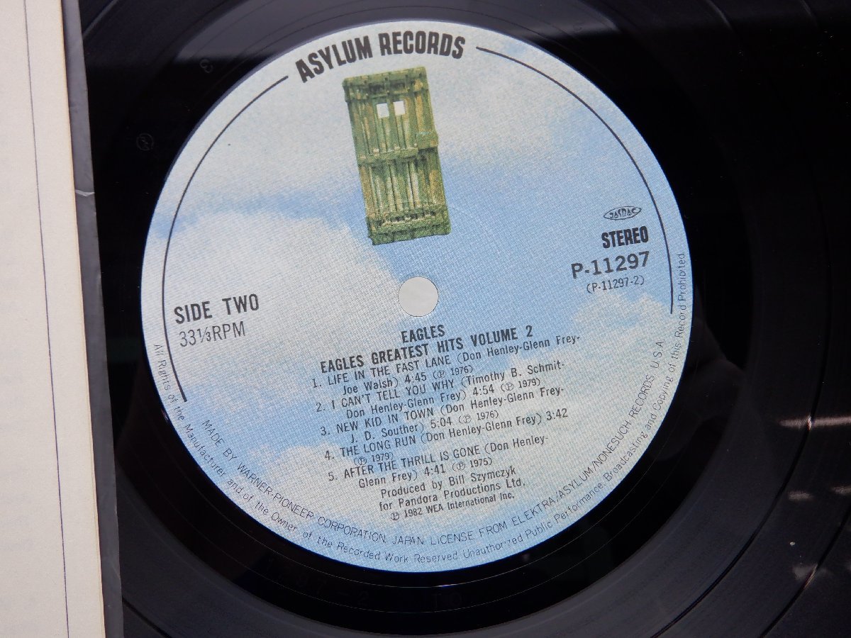 Eagles(イーグルス)「Eagles Greatest Hits Volume 2(グレイテスト・ヒッツ　Vol.2)」LP（12インチ）/Asylum Records(P-11297)/Rock_画像2