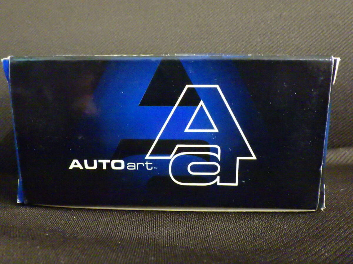 AUTOart SUBARU インプレッサ IMPPREZA WRXSTI 2001 ホワイトの画像6