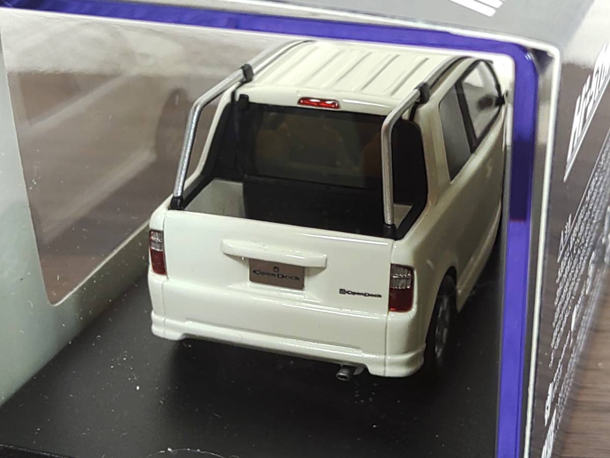 ※Hi-Story ハイストーリー 1/43 トヨタ bB Open Deck 2001 ホワイト 白 新品／未展示品！！！_画像3