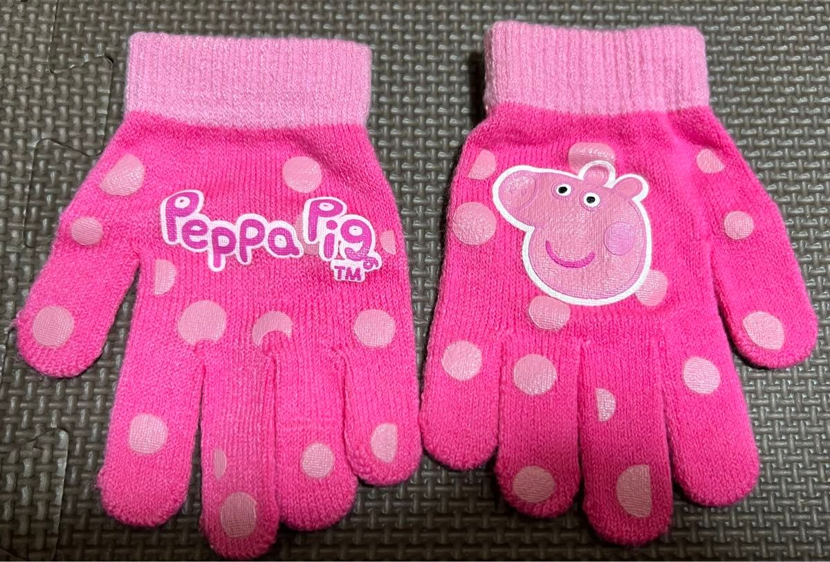 【peppa pig】ペッパピッグ　ニット帽・マフラー・手袋【３点セット】