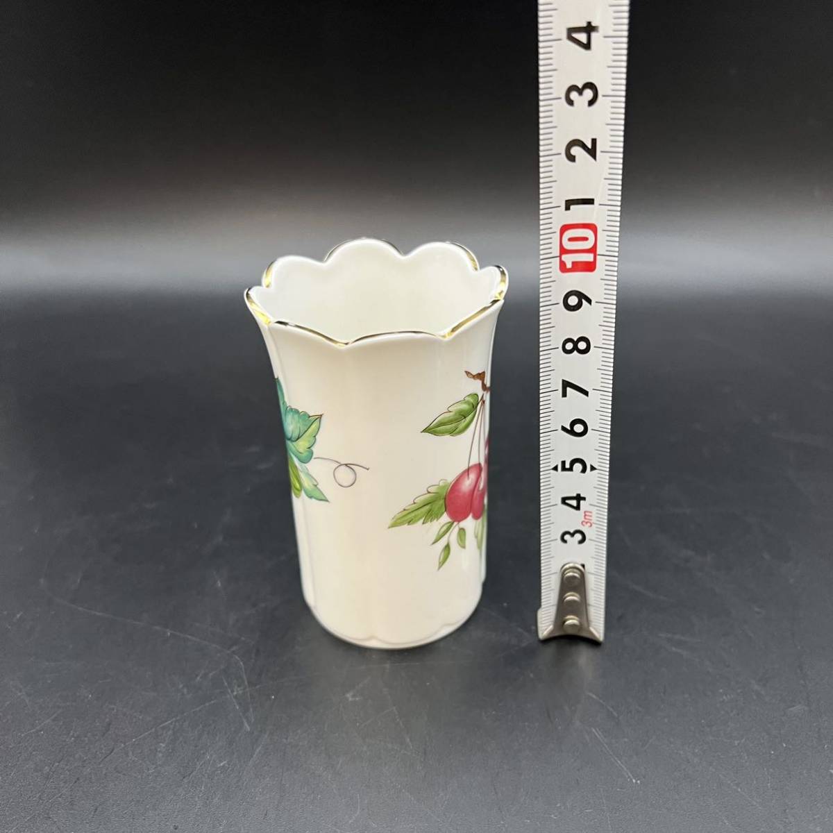 【未使用】エインズレイ　AYNSLEY 花瓶　花器　直径約5.6cm 高さ約9cm 陶器　ヴィンテージ　長期保管　16670 U60_画像8
