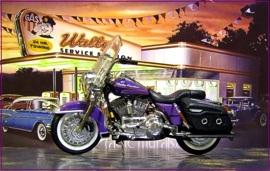 希少色!美紫 1/18 RC2 HARLEY ハーレー ROAD KING CLASSIC 希少色!美紫 1/18 RC2 HARLEY ハーレー ROAD KING CLASSIC