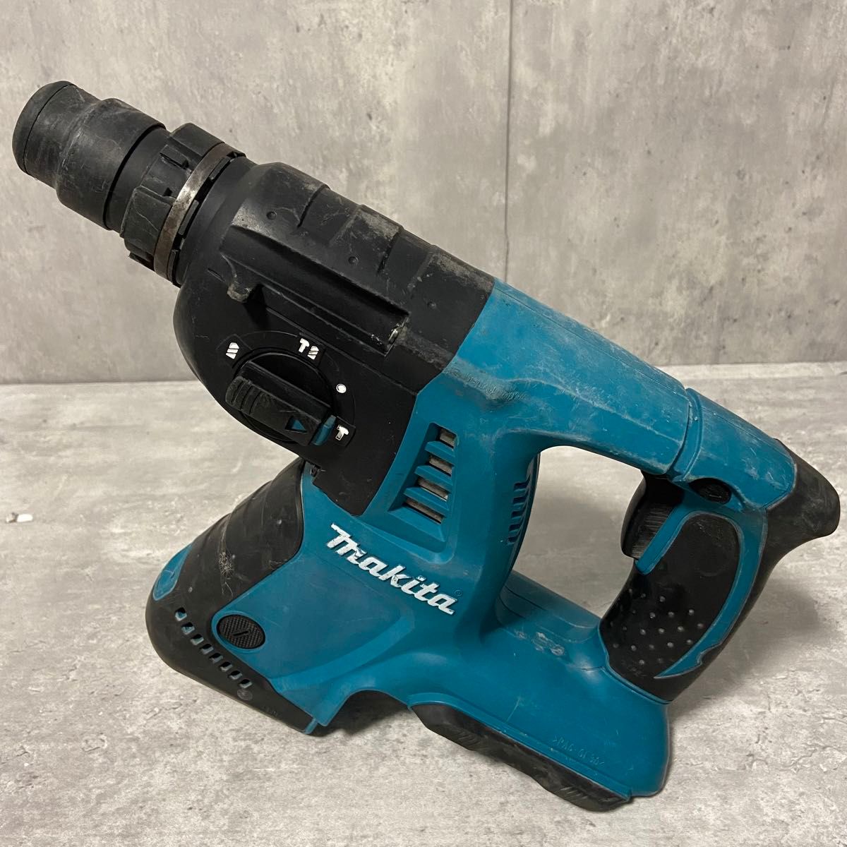 マキタ　HR262D 26mm充電式ハンマドリル　36V makita 電動工具　