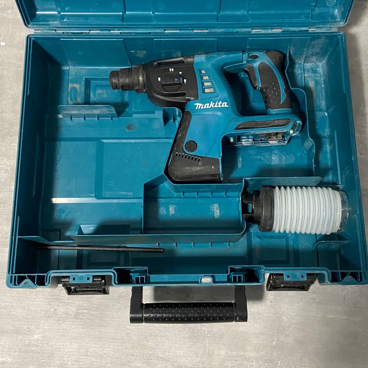 マキタ　HR262D 26mm充電式ハンマドリル　36V makita 電動工具　