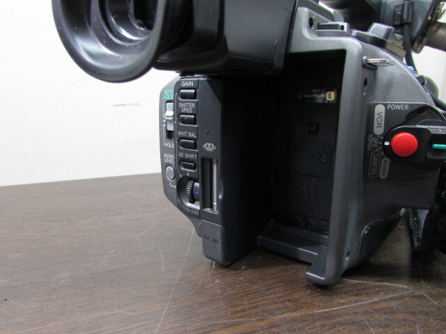 Yahoo!オークション - 【YDC0167】 SONY ソニー DSR-PD150 業務 Yahoo!オークション - 【YDC0167】 SONY ソニー DSR-PD150 業務