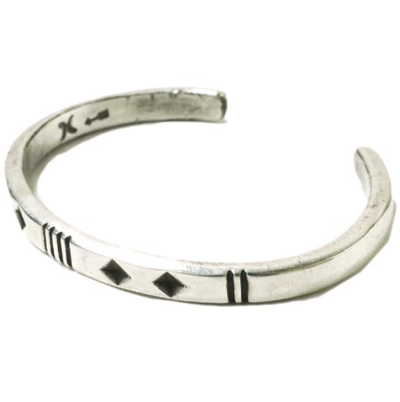 Cippy Crazy Horse シッピークレイジーホース NARROW LINED BANGLE シルバーバングル シルバー コチティ族 インディアンジュエリー g15443