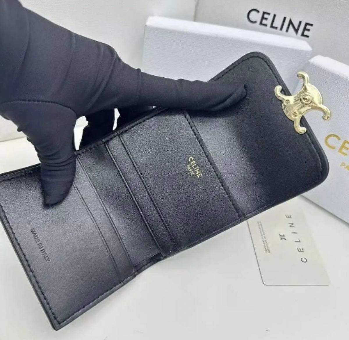 最終お値下げ 新品未使用 CELINE ブラックレザー×トリオンフ 三 最終お値下げ 新品未使用 CELINE ブラックレザー×トリオンフ 三