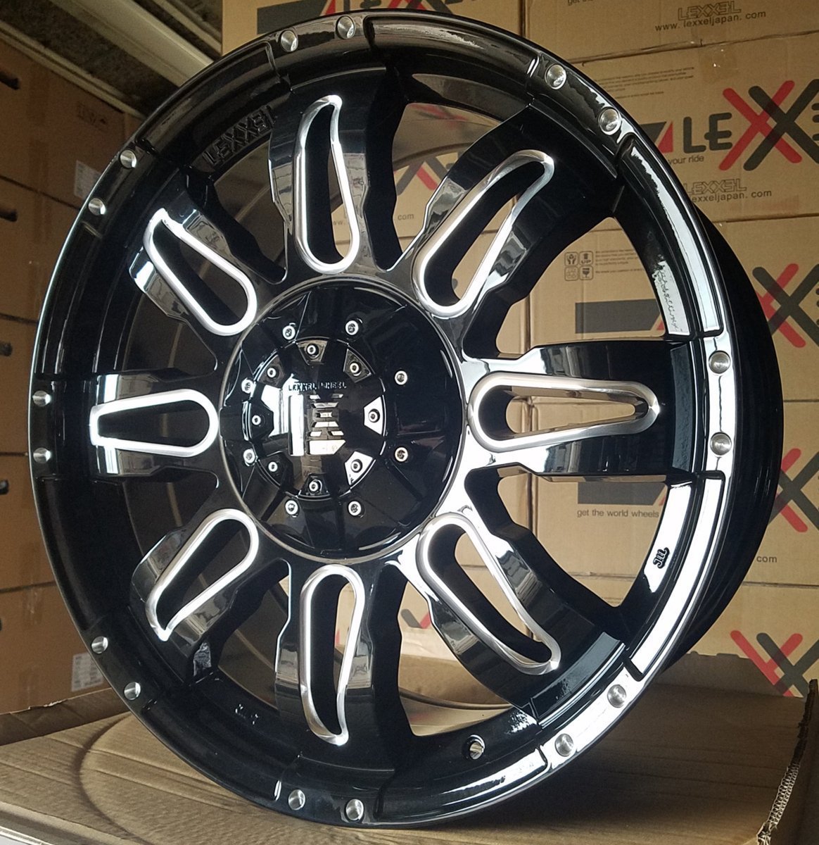 即納 スタッドレス LEXXEL プラド ハイラックス サーフ FJ H3 パジェロ サイレン ICE BLAZER WST3 265/70R17 265/65R17 17インチ_画像4