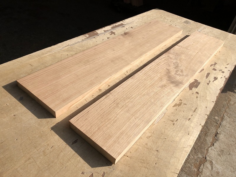 送料無料！！【S131B】チェリー 768～807×138～157×20～21㎜ 2枚セット 板材 乾燥材 木工 無垢材《銘木すずめや》_画像3