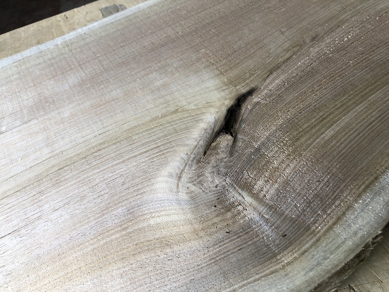 送料無料！！【S153B】胡桃 610～617×360～380×33㎜ 板材 乾燥材 木工 DIY 材木 天然木 無垢材 クルミ《銘木すずめや》の画像5