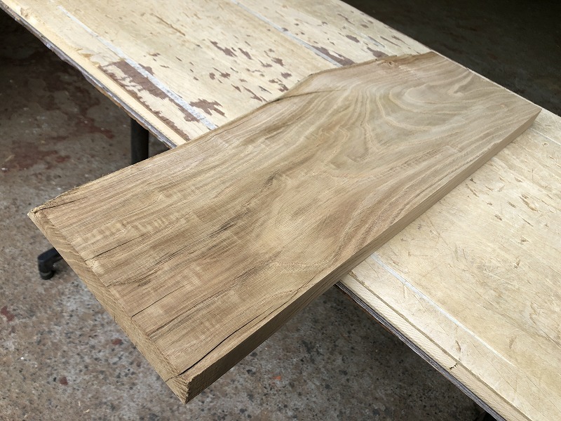 送料無料！！【S208B】栗 645×～240×30㎜ 板材 乾燥材 木工 DIY 材木 天然木 無垢材 《銘木すずめや》_画像5