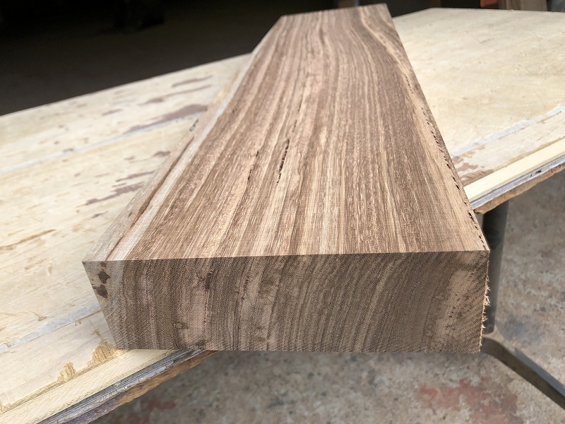 送料無料！！【S221B】ベリ 675×165×53㎜ 角材 ブロック 乾燥材 木工 DIY 材木 天然木 無垢材 板材《銘木すずめや》の画像5