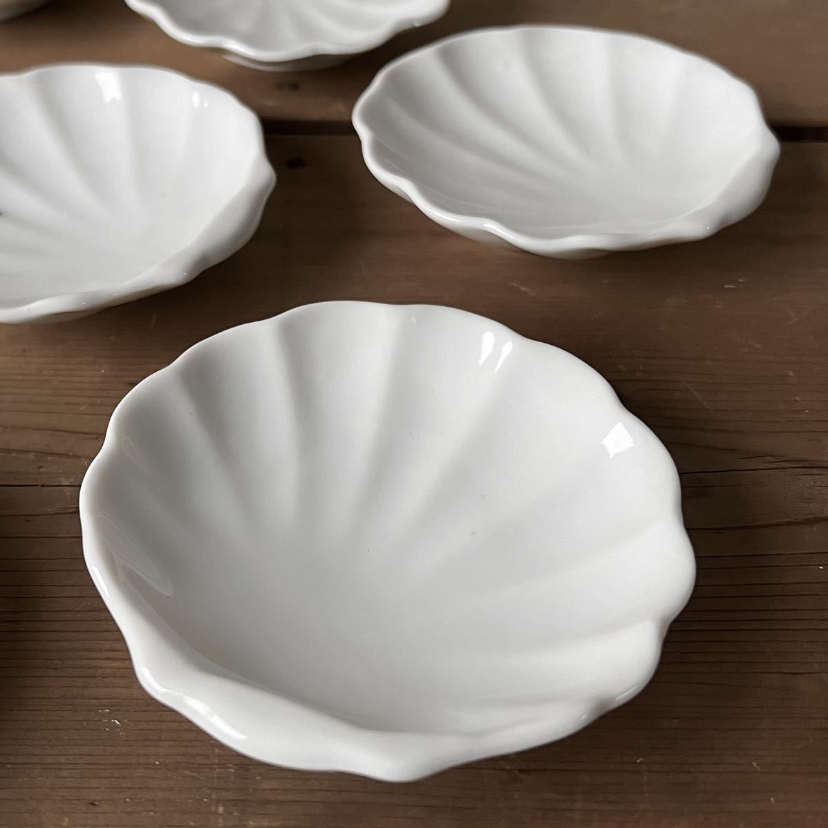 5枚set シェル小皿 デッドストック 陶器 白磁 検: 貝皿 取り皿 白い皿 豆皿 銘々皿 デザート 小プレート レトロ アンティーク ビンテージの画像3