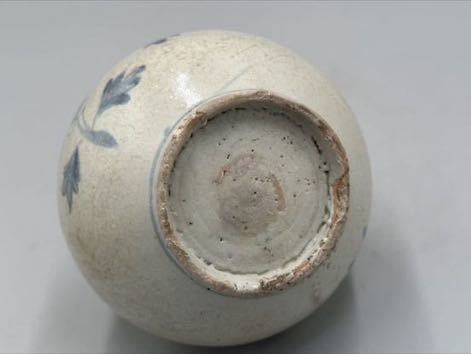 朝鮮美術朝付小壺　約10×12.4cm 青花瓶 白磁高麗秋草 古玩23.9/od/to1/3
