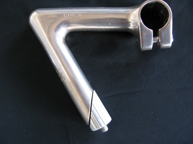 お得な情報満載 ピスト・競輪/NJS認定【NITTO 110 中古品PZ GUN-M】軽合ステム110mm 100mm~ お得な情報満載 ピスト・競輪/NJS認定【NITTO 110 中古品PZ GUN-M】軽合ステム110mm 100mm~