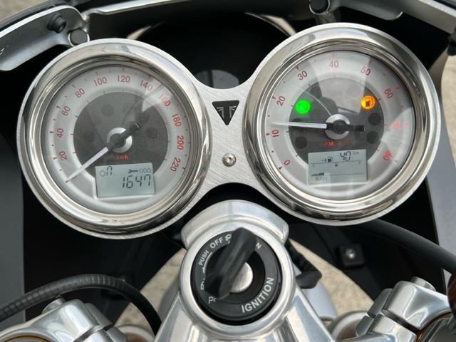 トライアンフ スラクストン１２００RS の画像9