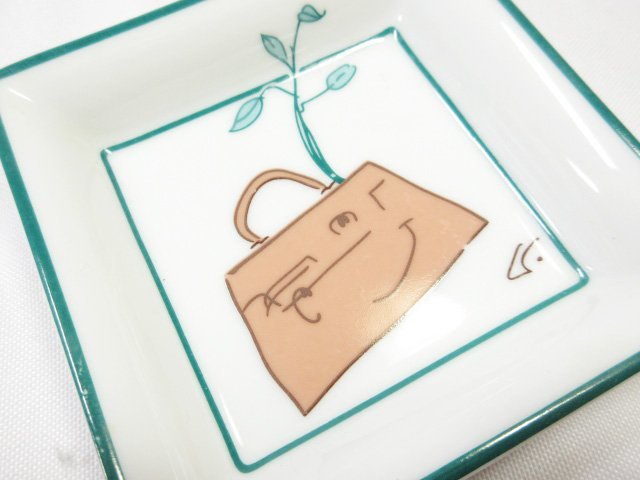 美品 【HERMES エルメス】 1998年 バッグモチーフ 小皿 角皿 陶器 食器 トレイ (男女兼用) ホワイト×グリーン系 ■7CC1002■_画像3