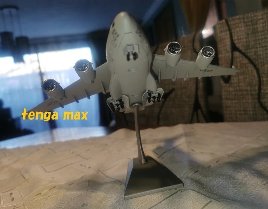 価格対策 航空機 輸送機 模型 合金 ダイキャス 1/200 C-17トランスポート グローブマスターIII ダイキャスト アロイ 貨物機 G878_画像2