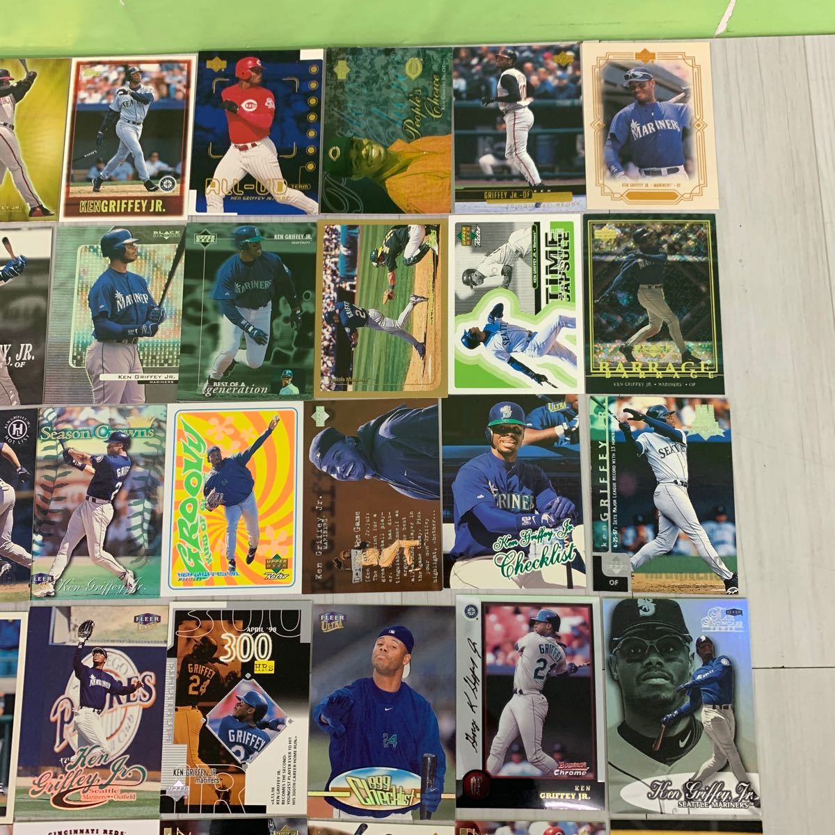 ② メジャーリーグ Ken Griffey Jr. & Alex Rodriguez カード UPPER DECK FLEER など 計100枚以上 まとめ売り_画像3