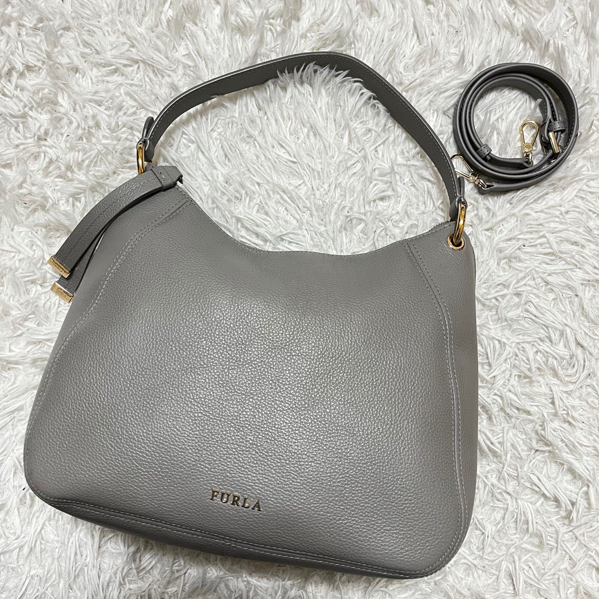 極美品 人気 FURLA フルラ シエナ 2way ショルダーバッグ 極美品 人気 FURLA フルラ シエナ 2way ショルダーバッグ